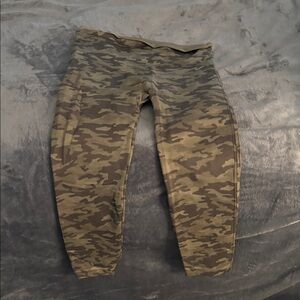 SPANX Camouflage Leggings